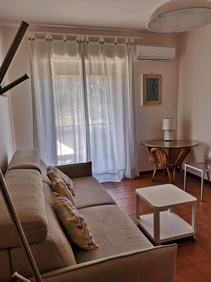La Lampara Apartment Ачи Кастело Екстериор снимка