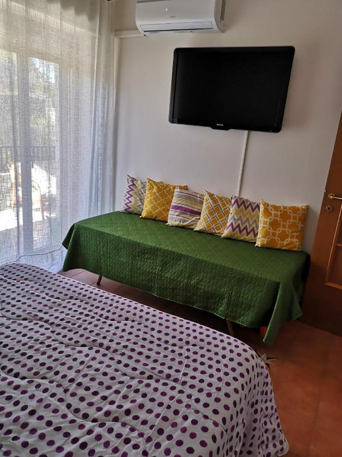 La Lampara Apartment Ачи Кастело Екстериор снимка